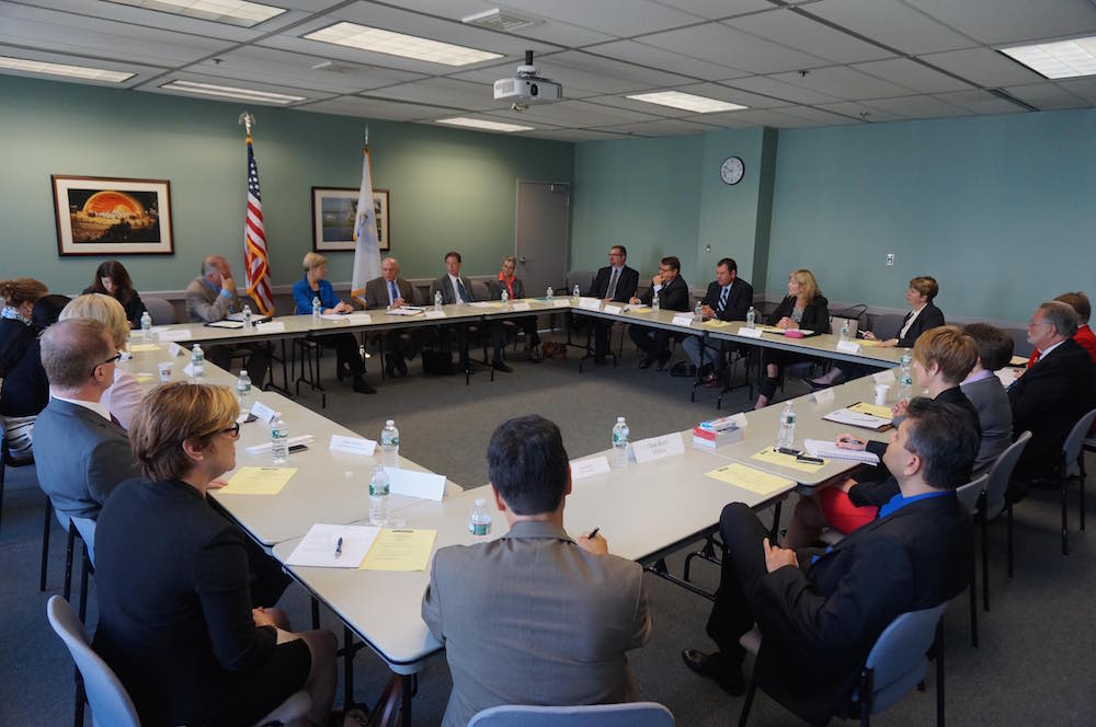 PHOTO: Senator Elizabeth Warren holds roundtable discussion with FDA Acting Commissioner Dr. Stephen Ostroff, FDA and HHS officials, and members of MassMEDIC.