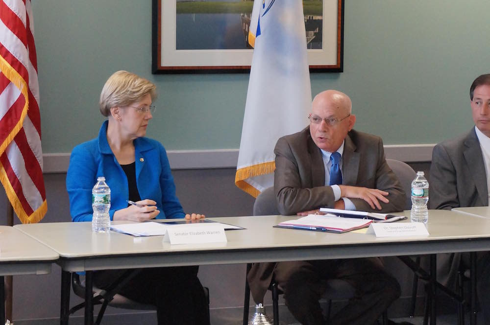PHOTO: Senator Elizabeth Warren and FDA Acting Commissioner Dr. Stephen Ostroff